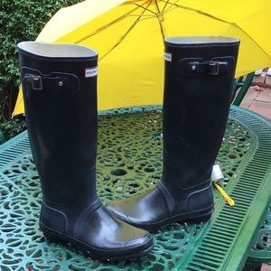 HUNTER RAIN BOOTS SZ:(refer to description)